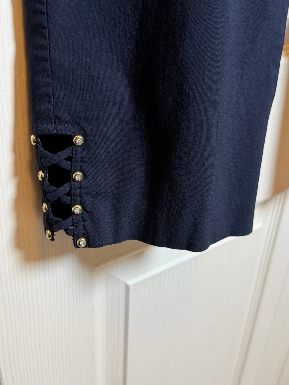 Attyre Woman Navy Pull On Capri Pants 18W Lace Up Hem Plus Size - Picture 2 of 5